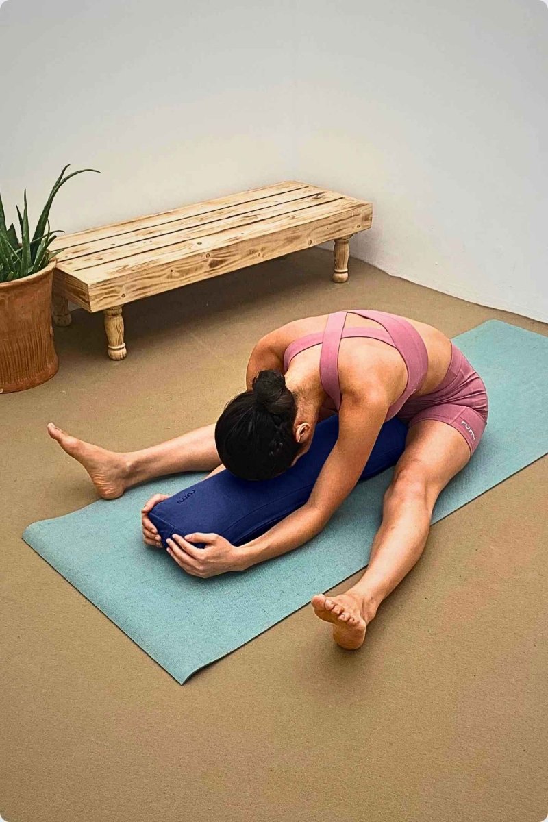 Rumi Earth - Cotton Yoga Bolster – Lean - Midnight - RU - YCB - LN - MT - Yoga Props